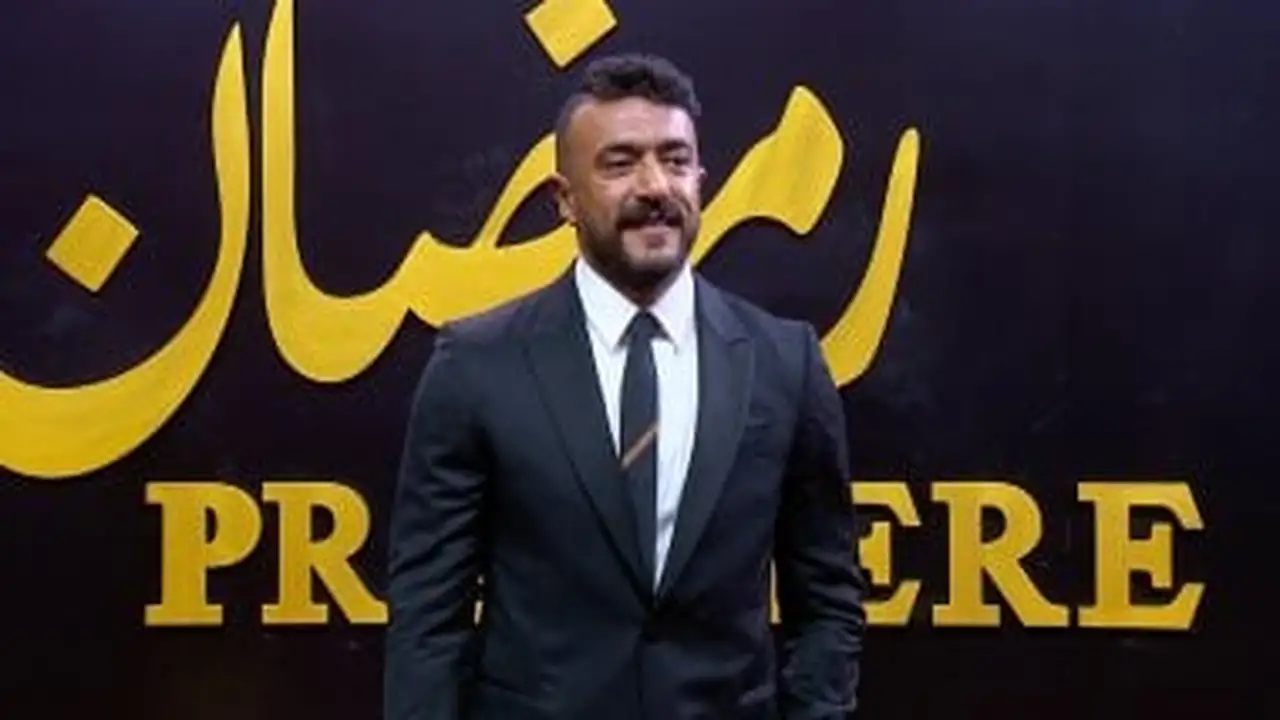 إطلالة تخطف الأنظار.. أحمد العوضي يتصدر حفل المتحدة للخدمات الإعلامية لعام 2026